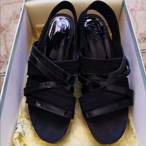 Donald pliner wedges